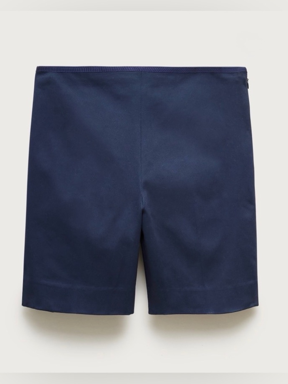 J.Crew.Women’s Bermuda short in sateen.Navy blue 4.NWT.